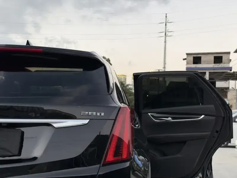 2020 Cadillac XT5 с пробегом 75 200 км