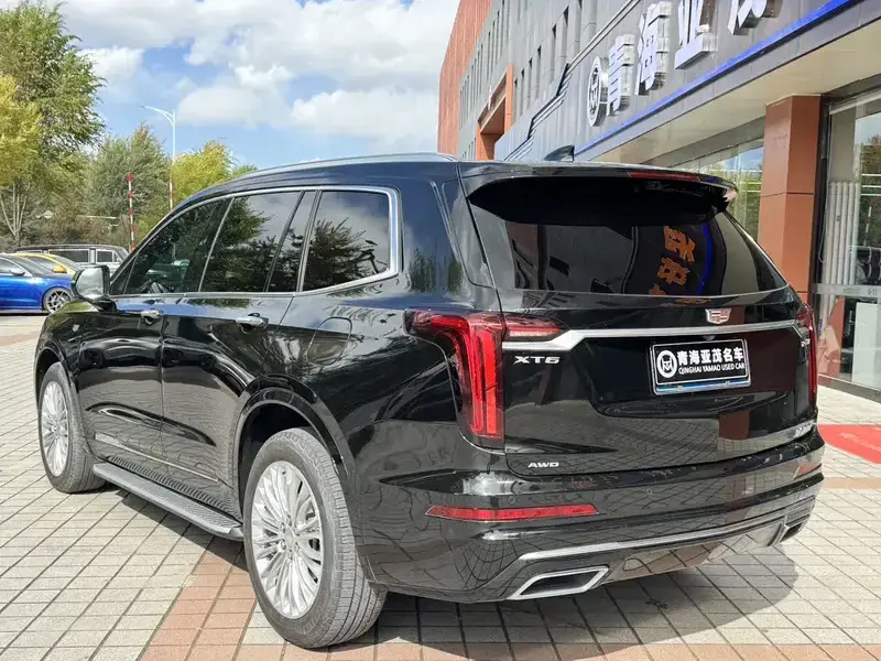 2025 Cadillac XT6 с пробегом 25 000 км