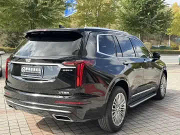 2025 Cadillac XT6 с пробегом 25 000 км