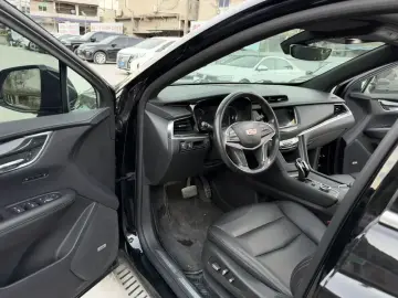 2020 Cadillac XT5 с пробегом 75 200 км