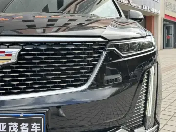 2025 Cadillac XT6 с пробегом 25 000 км