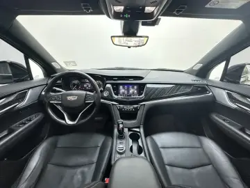 2022 Cadillac XT6 с пробегом 85 100 км