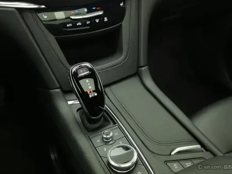 2021 Cadillac XT5 с пробегом 59 300 км