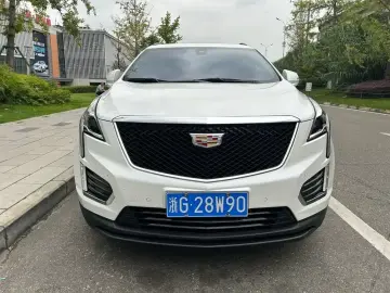 2022 Cadillac XT5 с пробегом 69 800 км