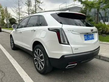2022 Cadillac XT5 с пробегом 69 800 км