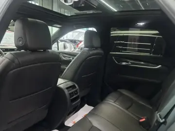 2022 Cadillac XT5 с пробегом 69 800 км