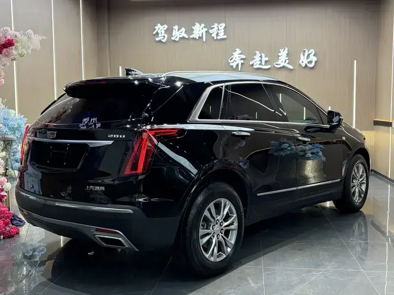 2021 Cadillac XT5 с пробегом 45 000 км