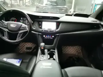 2020 Cadillac XT5 с пробегом 79 700 км