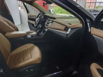 2020 Cadillac XT5 с пробегом 48 600 км