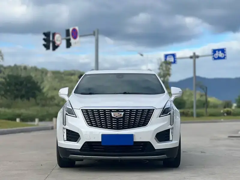 2020 Cadillac XT5 с пробегом 83 000 км