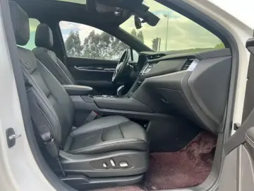 2020 Cadillac XT5 с пробегом 83 000 км