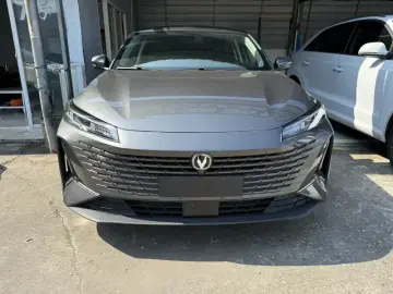 2024 Changan Eado с пробегом 10 000 км