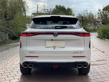 2025 Changan UNI-Z с пробегом 1 000 км