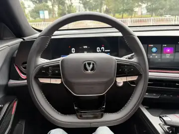 2025 Changan X5 Plus с пробегом 4 000 км