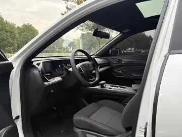 2025 Changan X5 Plus с пробегом 4 000 км