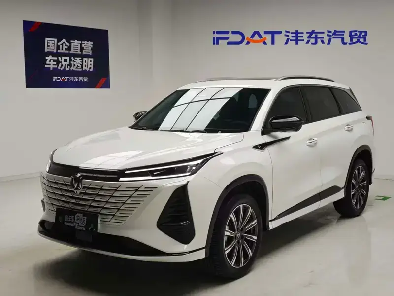 2025 Changan CS75 Plus с пробегом 5 700 км