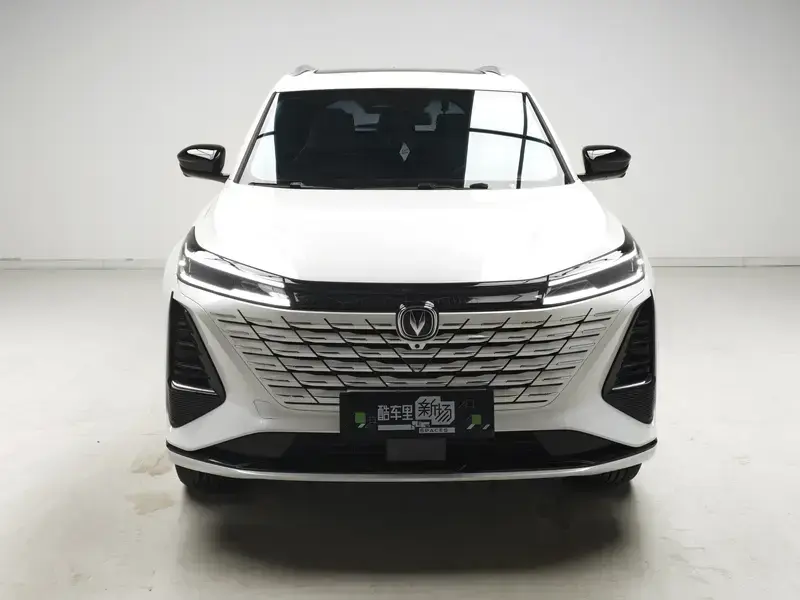 2025 Changan CS75 Plus с пробегом 5 700 км
