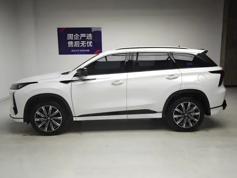2025 Changan CS75 Plus с пробегом 5 700 км