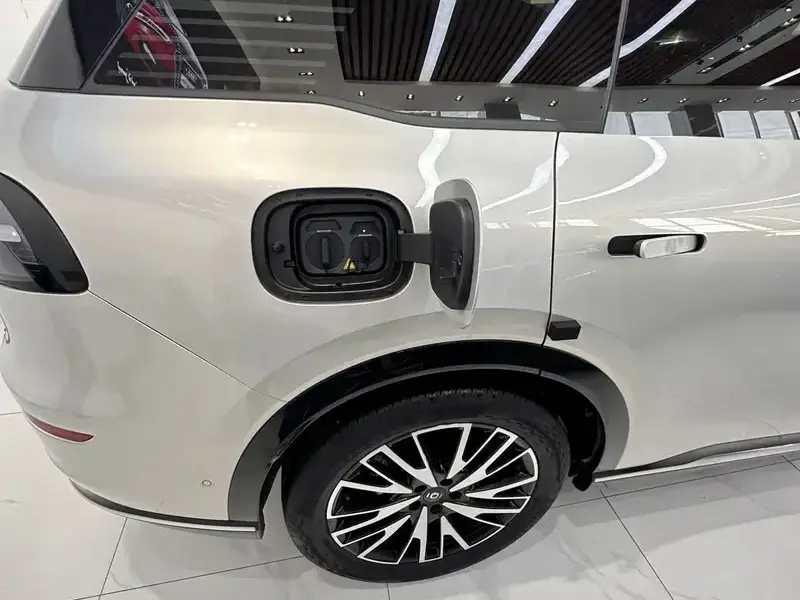 2025 Changan Qiyuan Q07 с пробегом 38 000 км