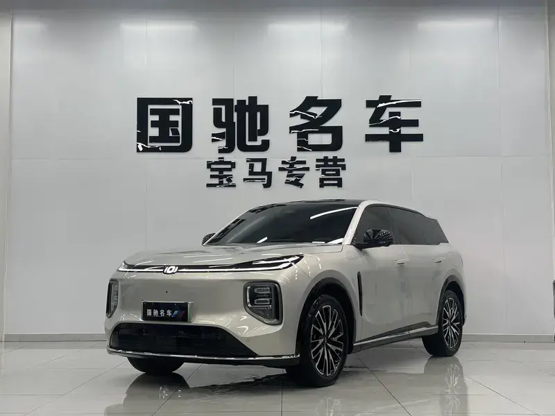 2025 Changan Qiyuan Q07 с пробегом 17 000 км