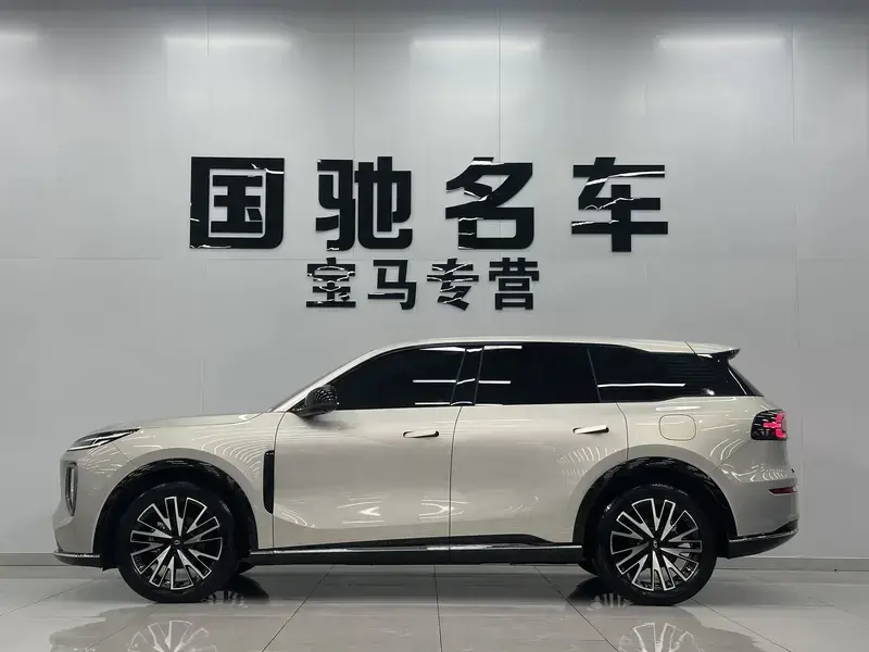 2025 Changan Qiyuan Q07 с пробегом 17 000 км