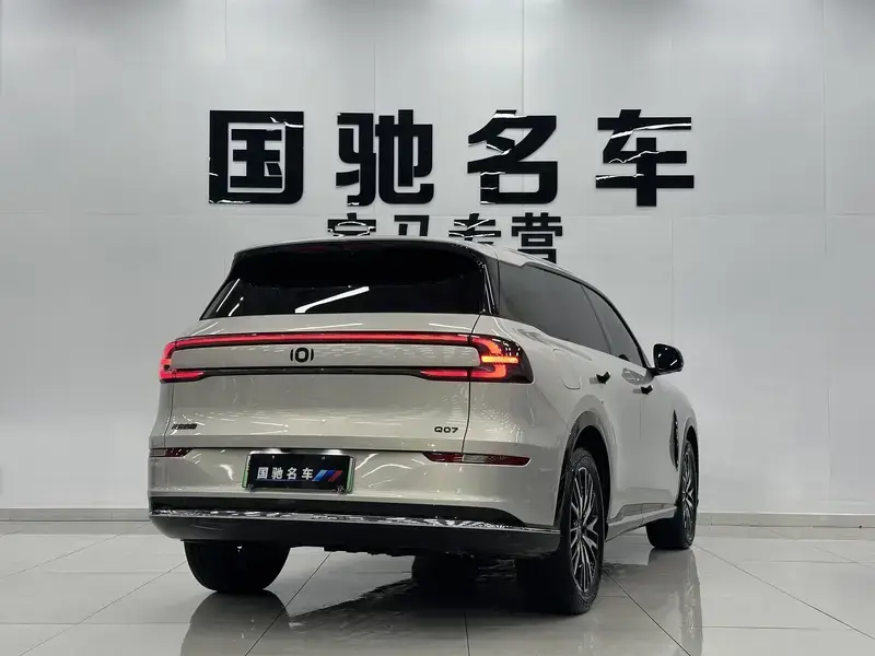 2025 Changan Qiyuan Q07 с пробегом 17 000 км