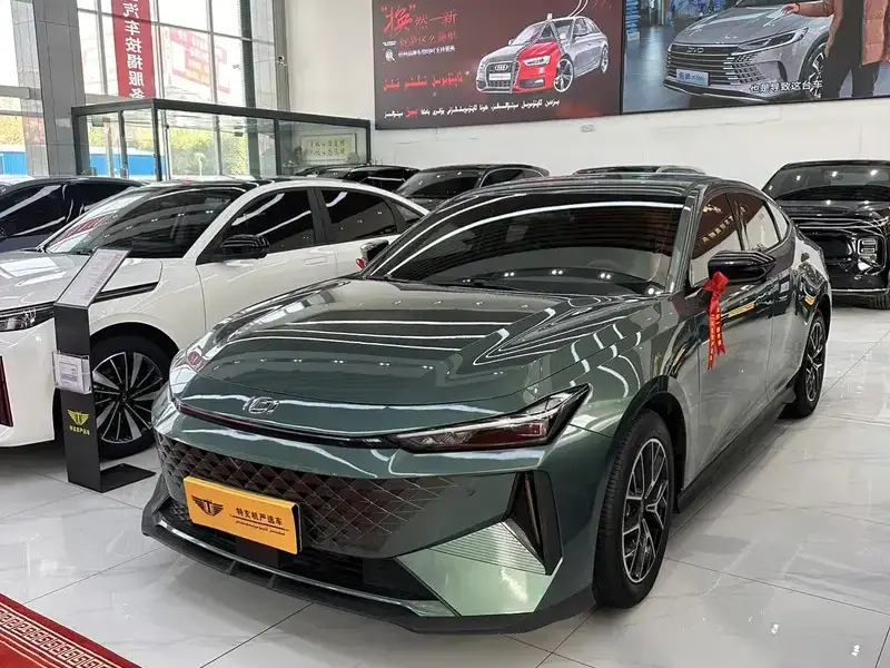 2024 Changan UNI-V с пробегом 43 000 км