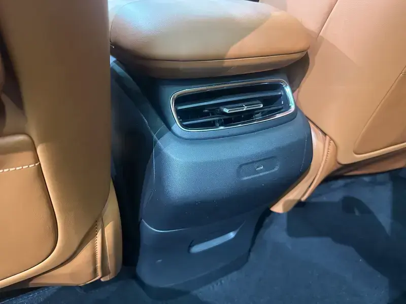 2025 Changan Qiyuan Q07 с пробегом 17 000 км