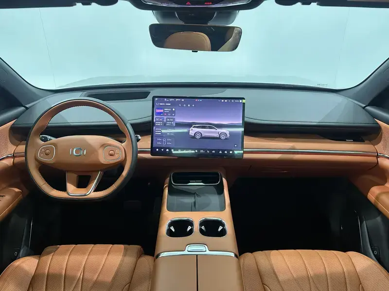 2025 Changan Qiyuan Q07 с пробегом 17 000 км