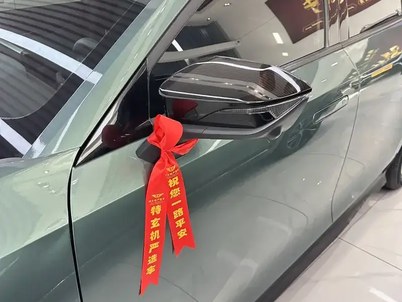 2024 Changan UNI-V с пробегом 43 000 км
