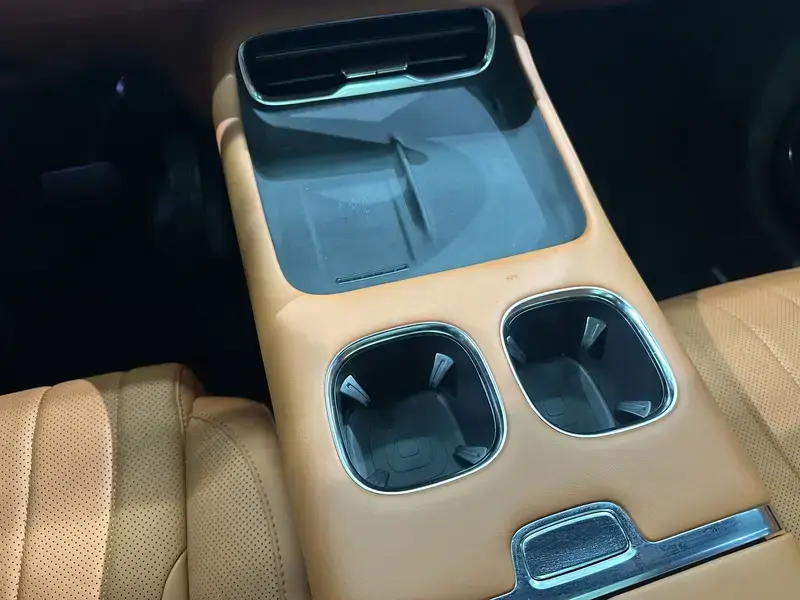 2025 Changan Qiyuan Q07 с пробегом 17 000 км