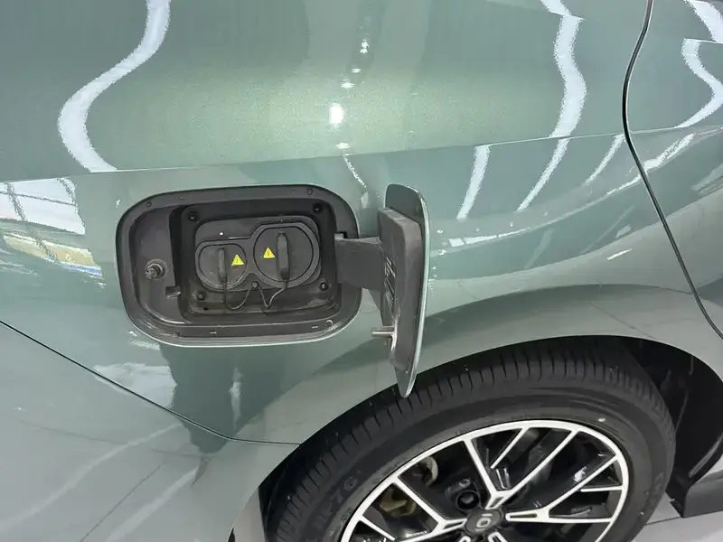 2024 Changan UNI-V с пробегом 43 000 км