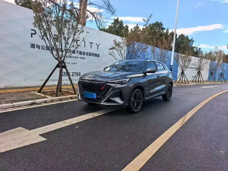 2023 Oshan X5 Plus с пробегом 21 000 км
