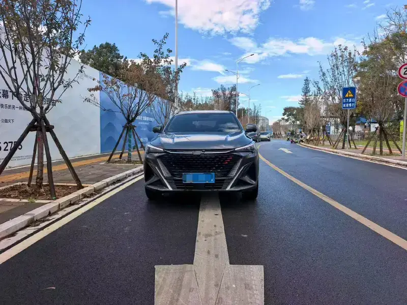 2023 Oshan X5 Plus с пробегом 21 000 км