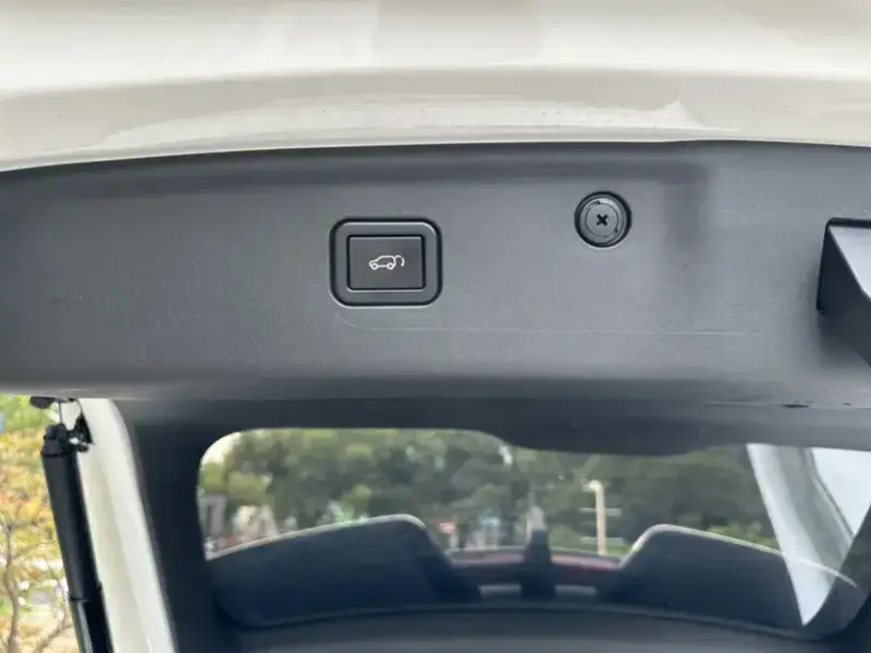 2023 Oshan X5 Plus с пробегом 38 000 км