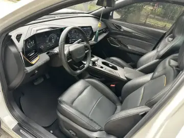 2023 Oshan X5 Plus с пробегом 38 000 км