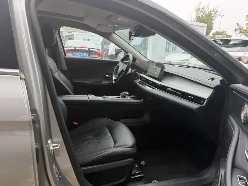 2024 Chery Arrizo 8 с пробегом 7 000 км