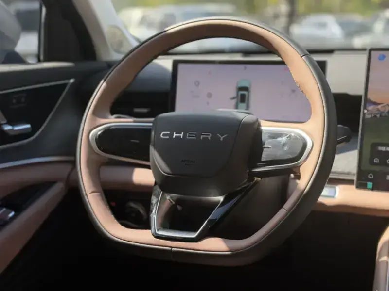 2024 Chery Tiggo 8L с пробегом 3 500 км