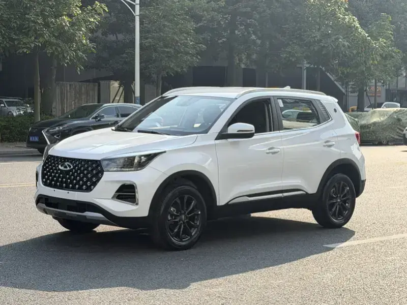 2025 Chery Tiggo 5x с пробегом 1 000 км