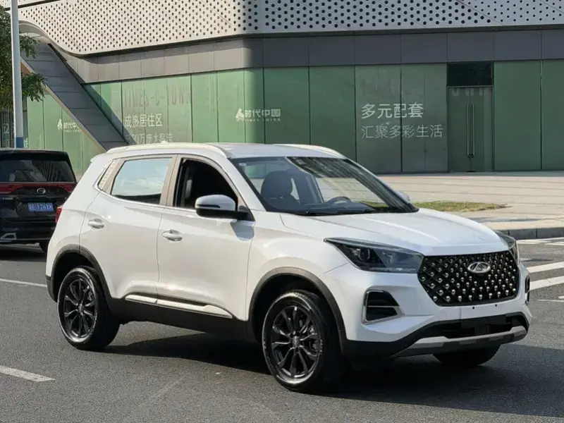 2025 Chery Tiggo 5x с пробегом 1 000 км