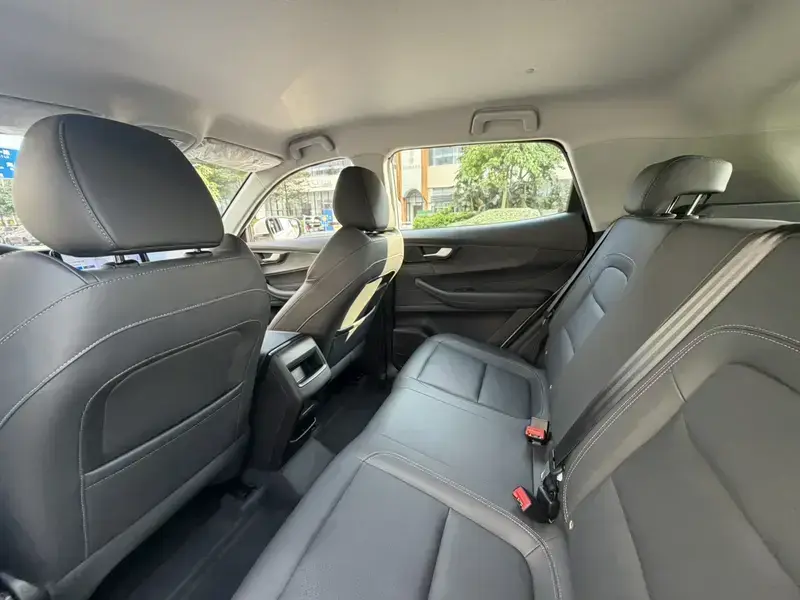 2025 Chery Tiggo 5x с пробегом 1 000 км