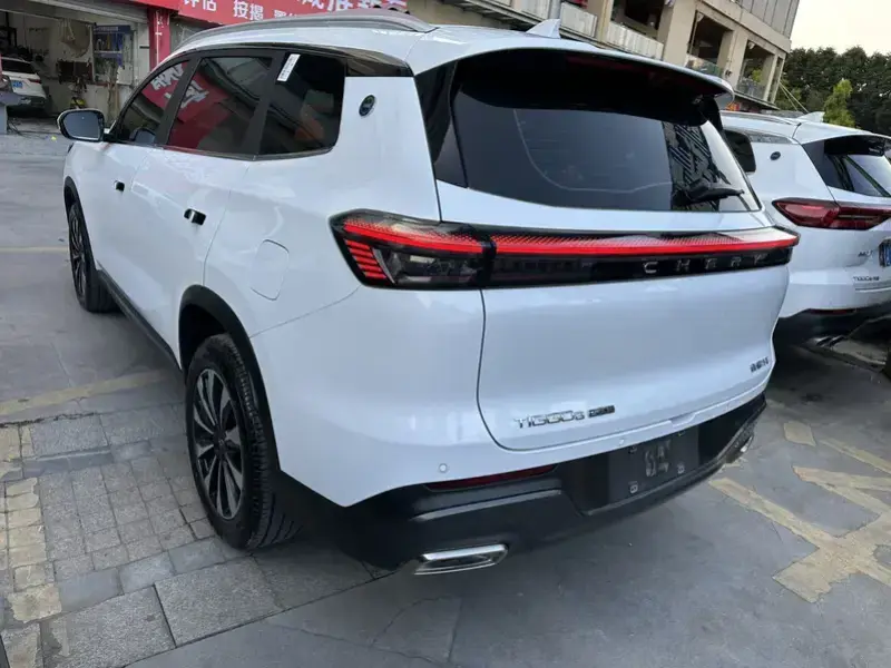 2025 Chery Tiggo 8 Plus с пробегом 9 000 км