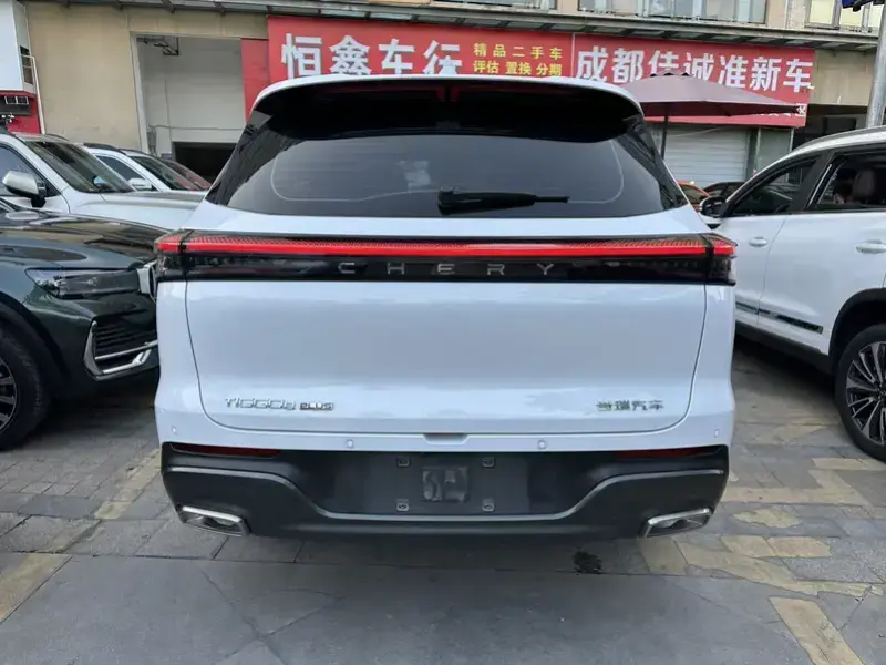 2025 Chery Tiggo 8 Plus с пробегом 9 000 км