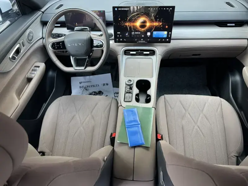 2025 Chery Tiggo 8 Plus с пробегом 9 000 км
