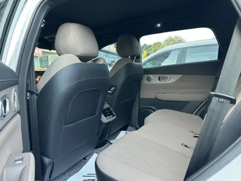 2025 Chery Tiggo 8 Plus с пробегом 9 000 км