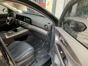 2025 Chery Tiggo 9 с пробегом 28 000 км