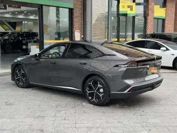 2024 Changan Deepal SL03 с пробегом 22 800 км