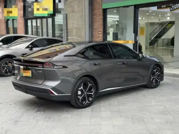 2024 Changan Deepal SL03 с пробегом 22 800 км
