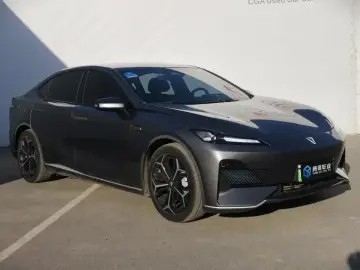 2024 Changan Deepal SL03 с пробегом 70 000 км