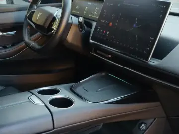 2024 Changan Deepal SL03 с пробегом 70 000 км
